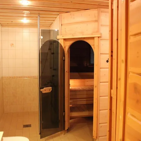 Vuosselin Kruunu * Rukatunturi